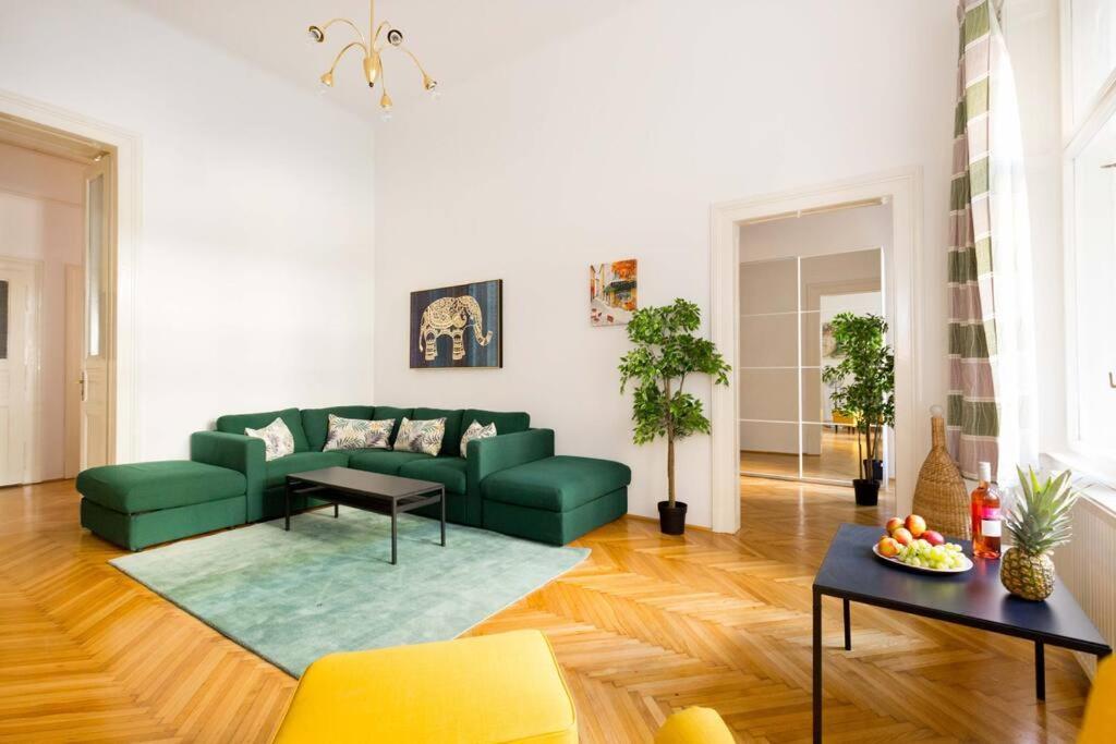 Hidden Gem 1 Bedroom Next To Opera דירה בודפשט